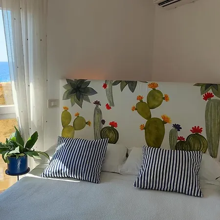 Torre Dei Pirati Letojanni