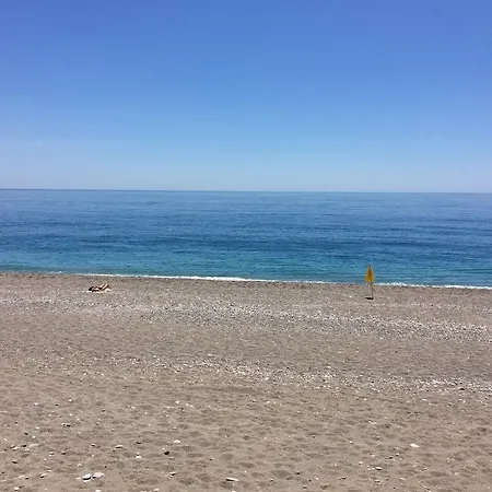 Torre Dei Pirati Letojanni