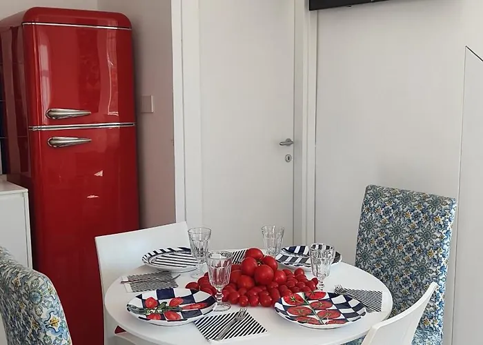 Torre Dei Pirati * Letojanni